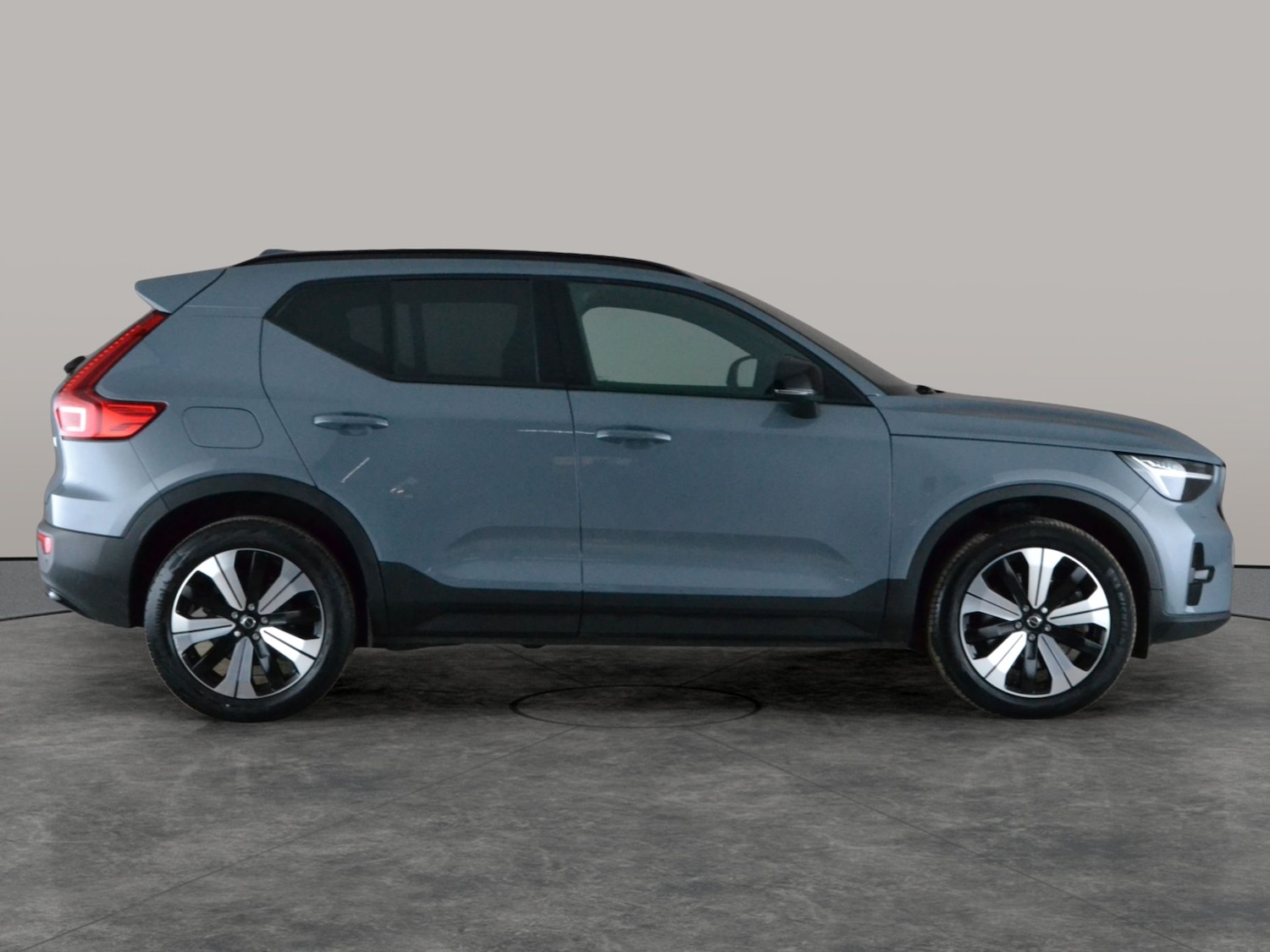 Used Volvo XC40 2023 for sale - 78144361: Photo 11