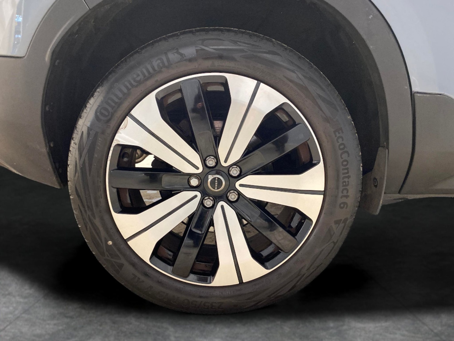 Used Volvo XC40 2023 for sale - 78144361: Photo 24