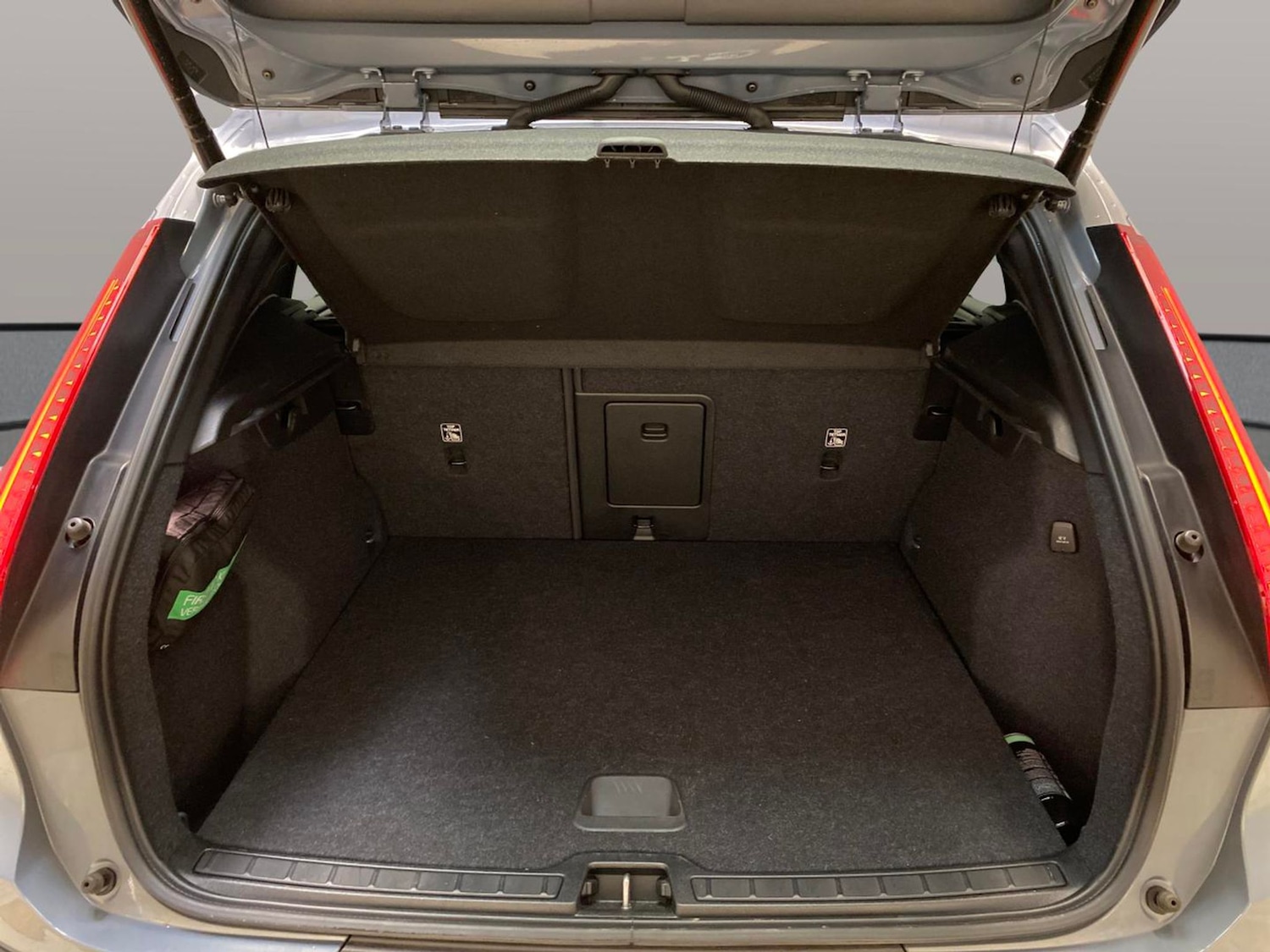 Used Volvo XC40 2023 for sale - 78144361: Photo 33