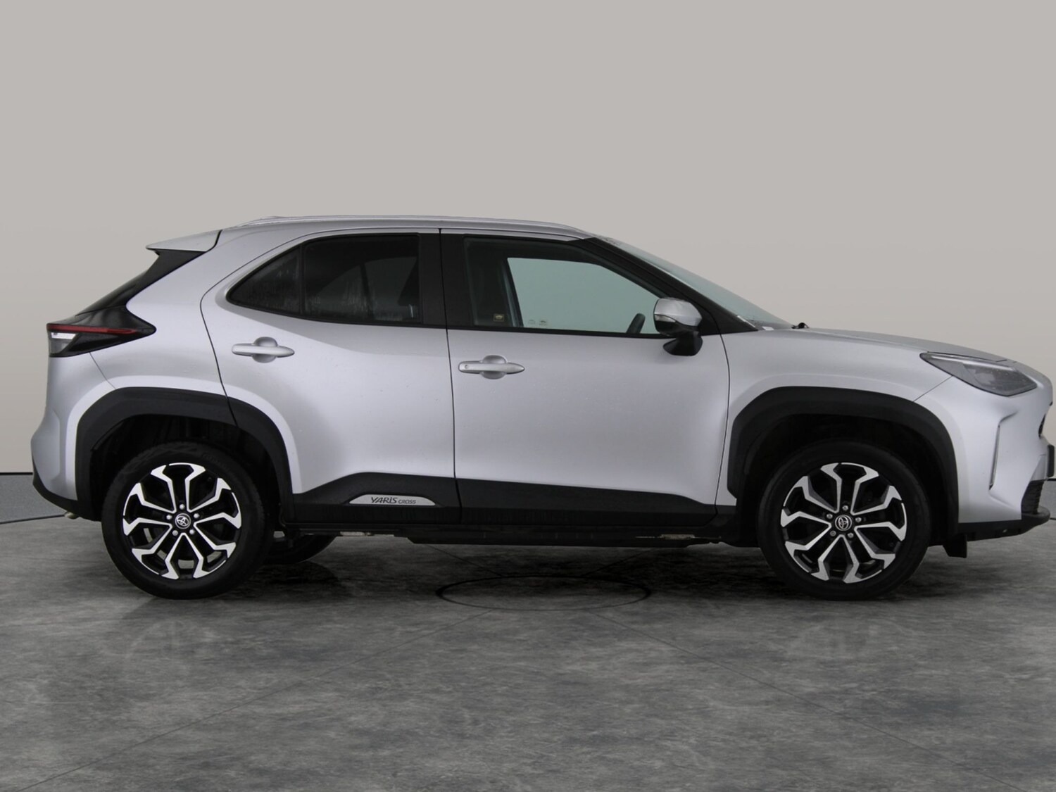 Used Toyota Yaris Cross 2022 for sale - 77483161: Photo 9