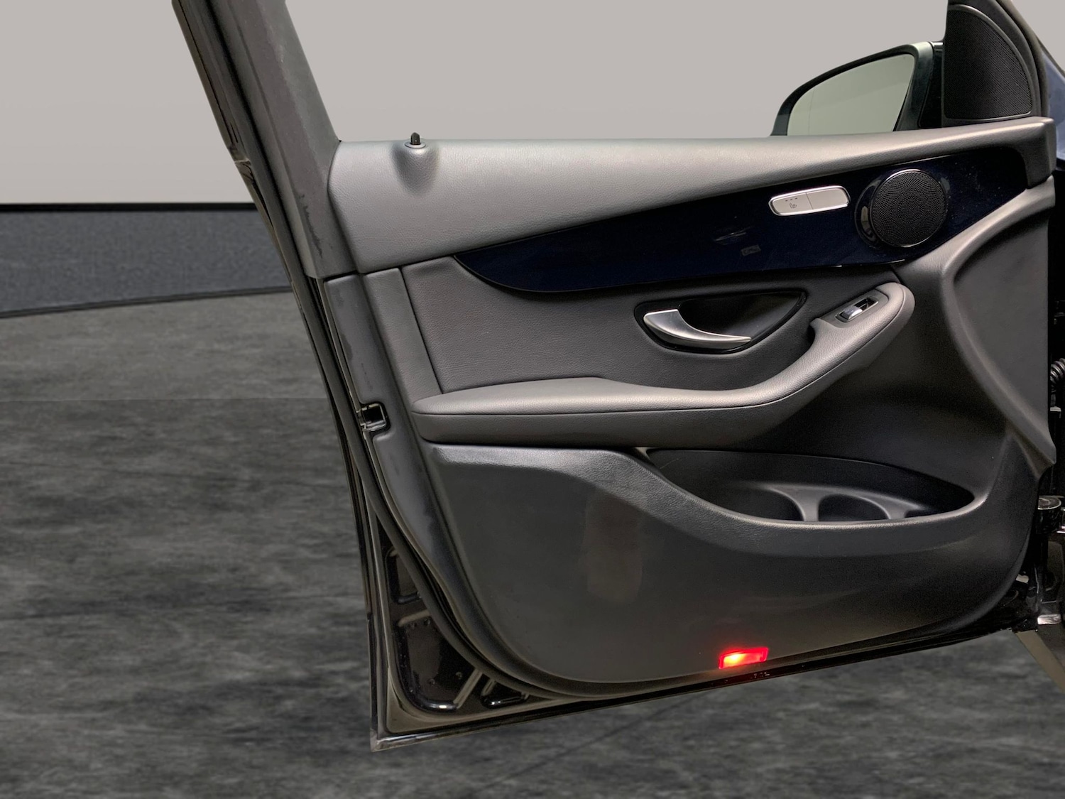 Used Mercedes-Benz GLC 2020 for sale - 76719909: Photo 26