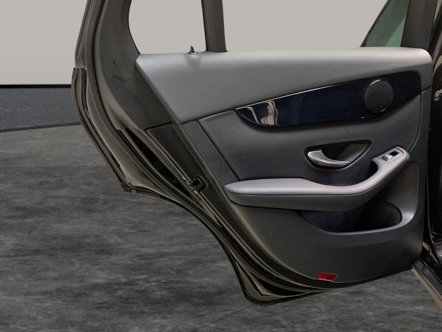 Used Mercedes-Benz GLC 2020 for sale - 76719909: Photo 27