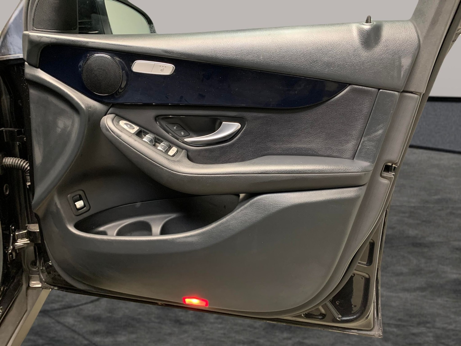 Used Mercedes-Benz GLC 2020 for sale - 76719909: Photo 29