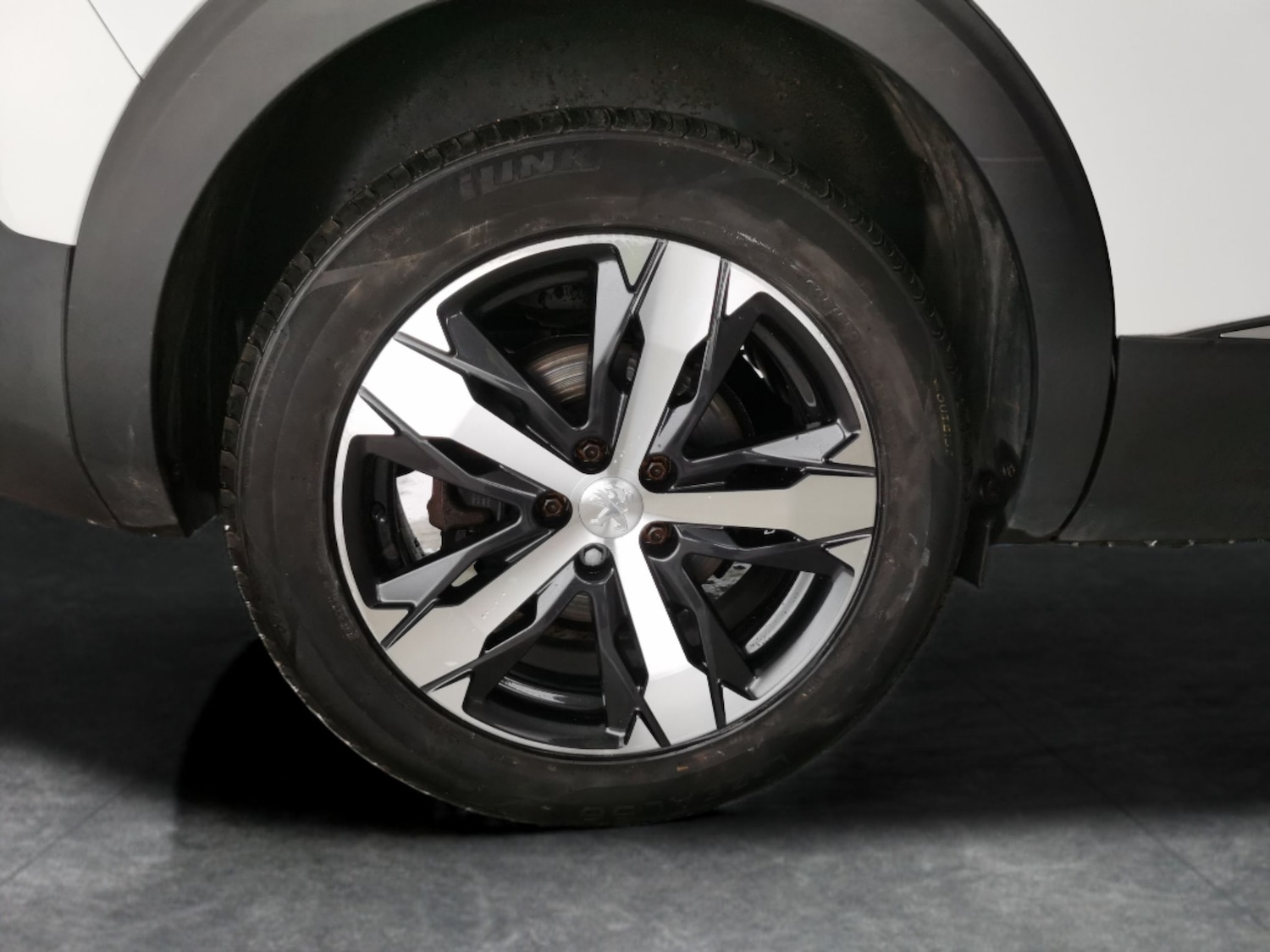 Used Peugeot 5008 2018 for sale - 77235783: Photo 27