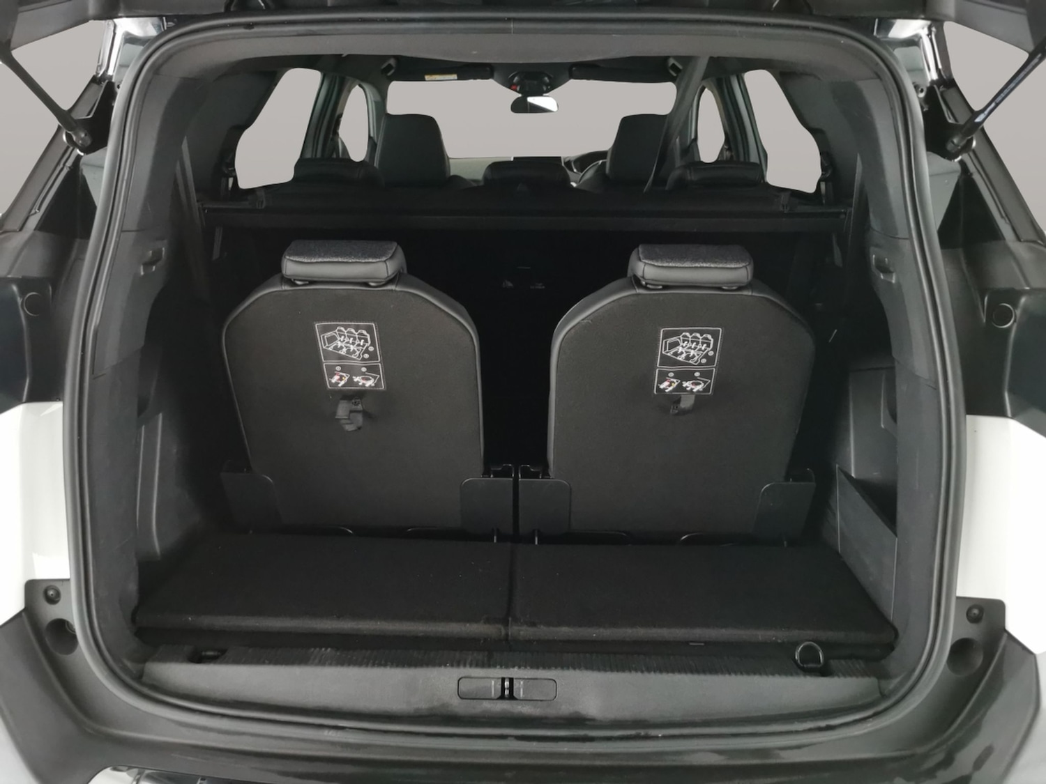 Used Peugeot 5008 2018 for sale - 77235783: Photo 35