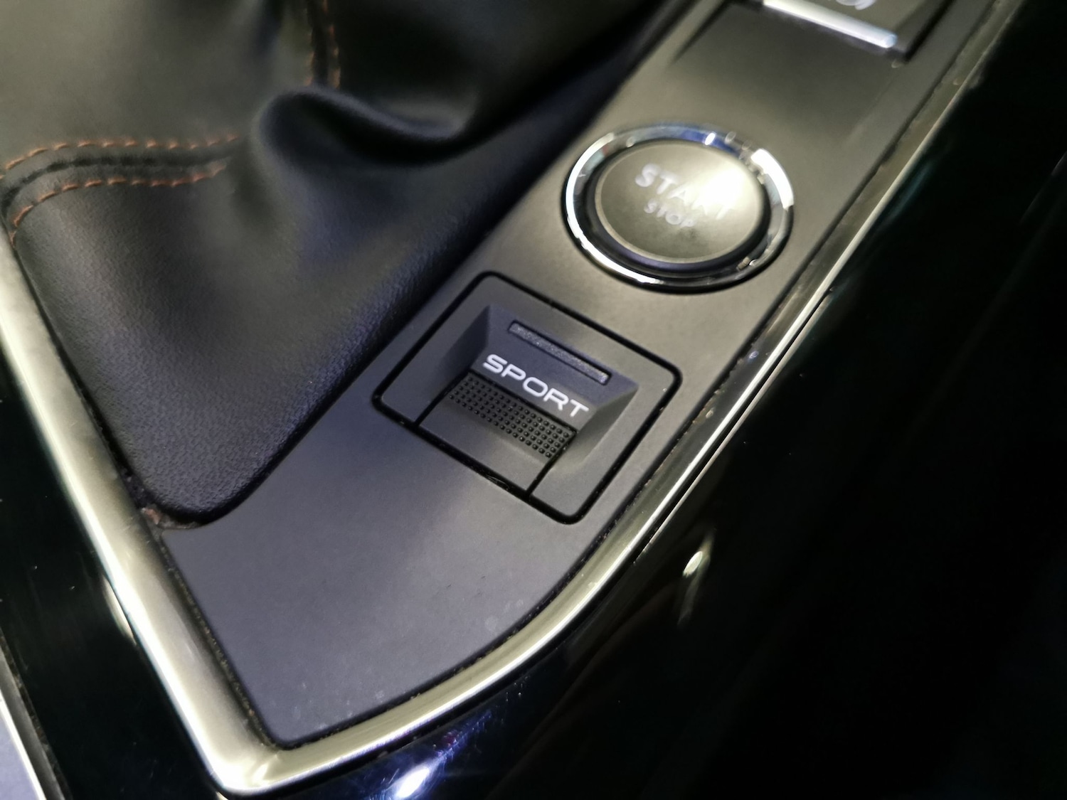 Used Peugeot 3008 2018 for sale - 77170945: Photo 17