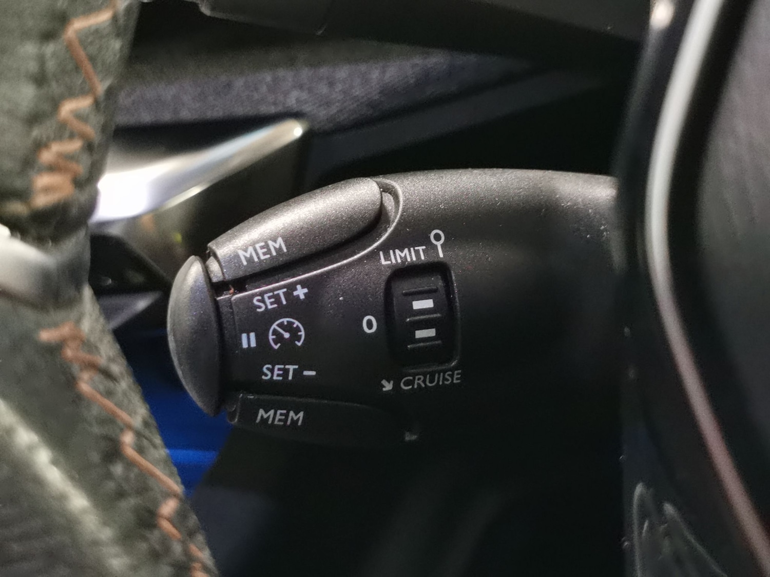 Used Peugeot 3008 2018 for sale - 77170945: Photo 21