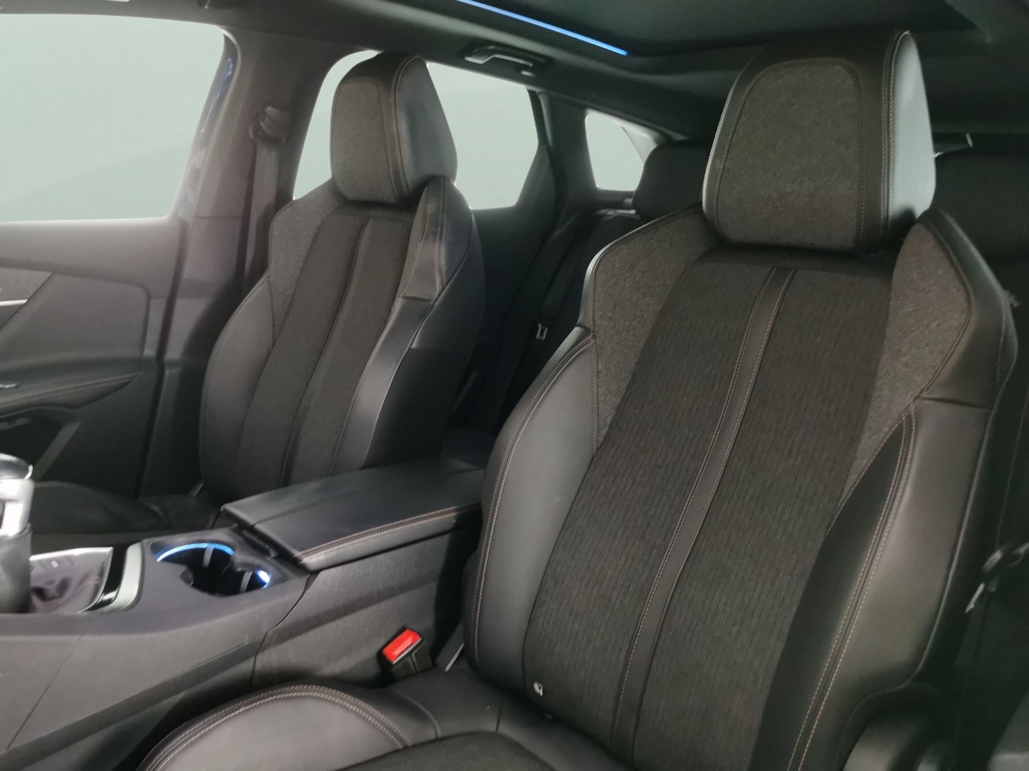 Used Peugeot 3008 2018 for sale - 77170945: Photo 24