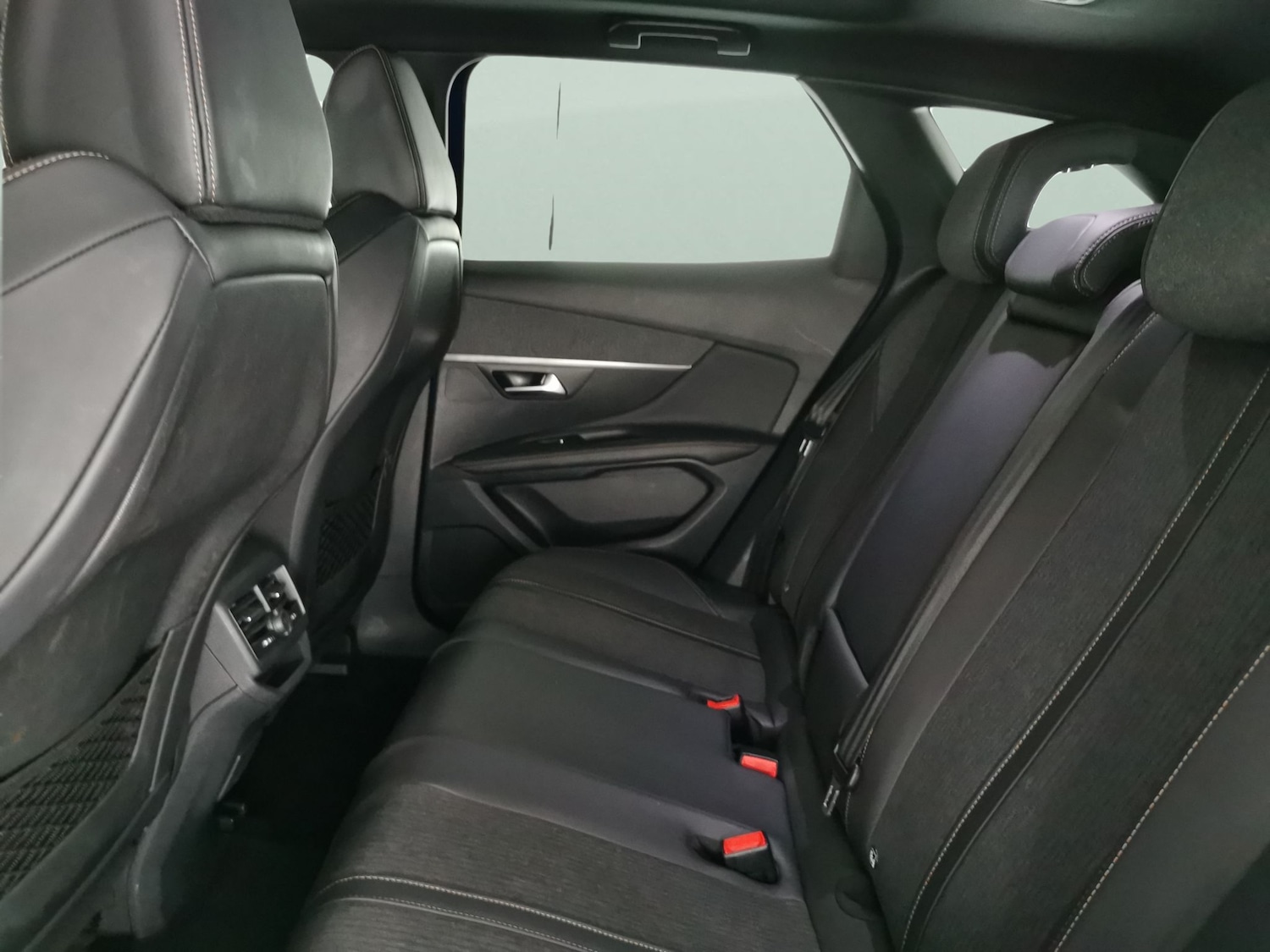 Used Peugeot 3008 2018 for sale - 77170945: Photo 30