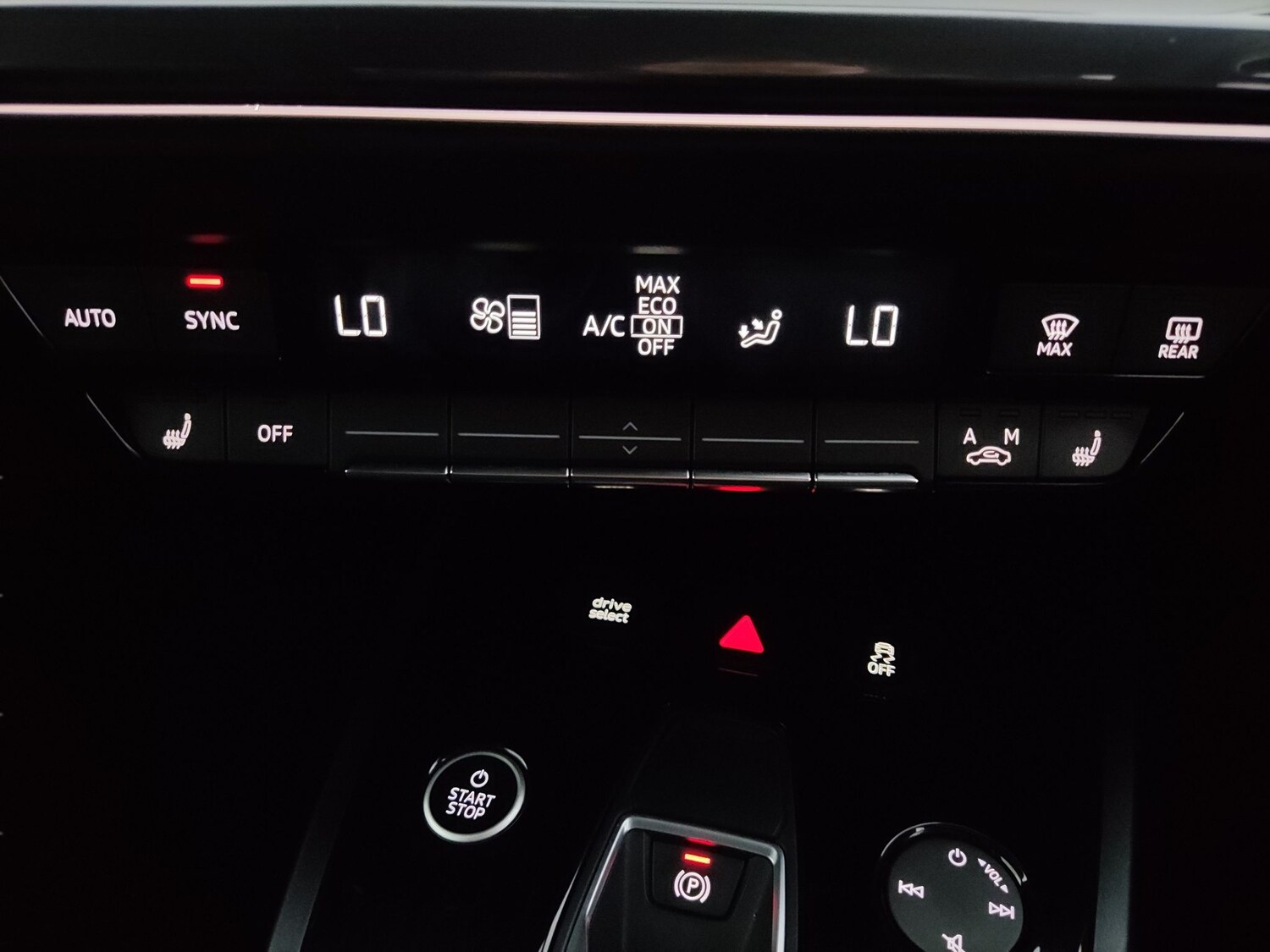 Used Audi Q4 e-tron 2023 for sale - 78159747: Photo 17