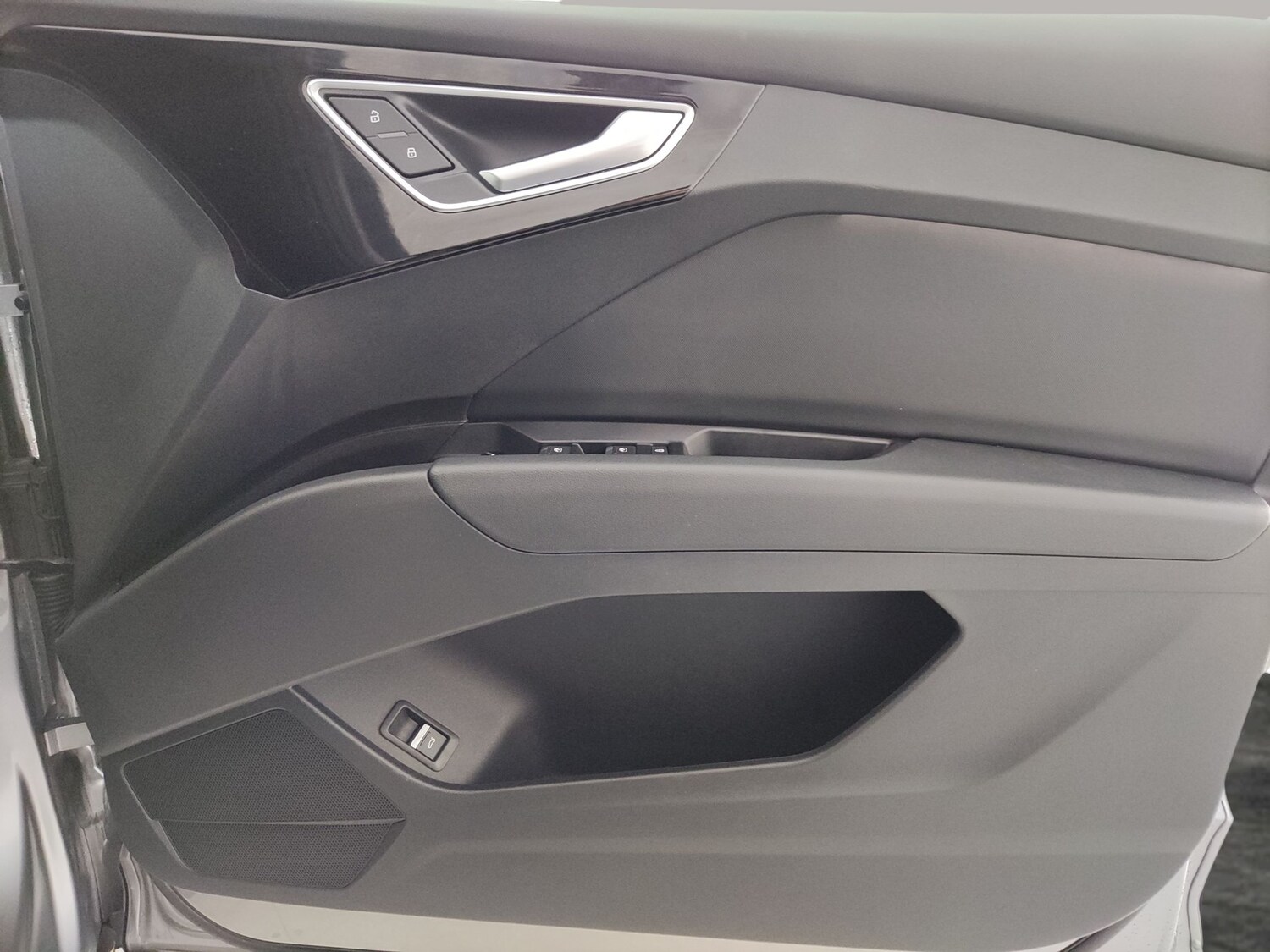 Used Audi Q4 e-tron 2023 for sale - 78159747: Photo 28