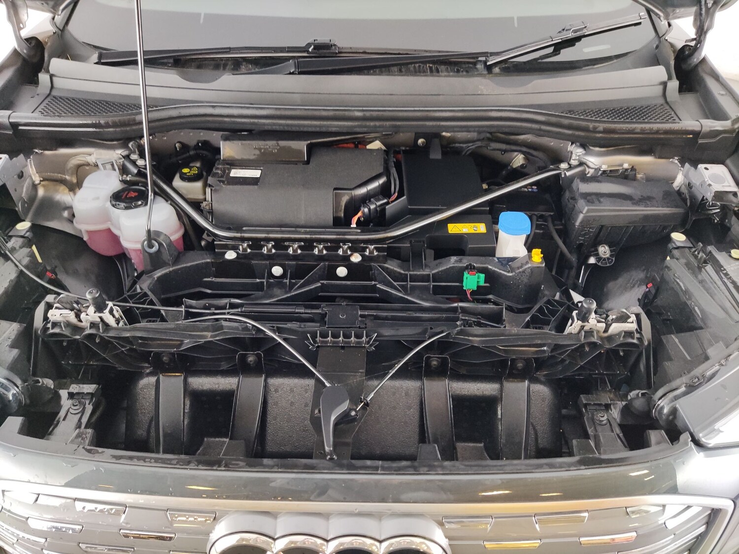 Used Audi Q4 e-tron 2023 for sale - 78159747: Photo 7