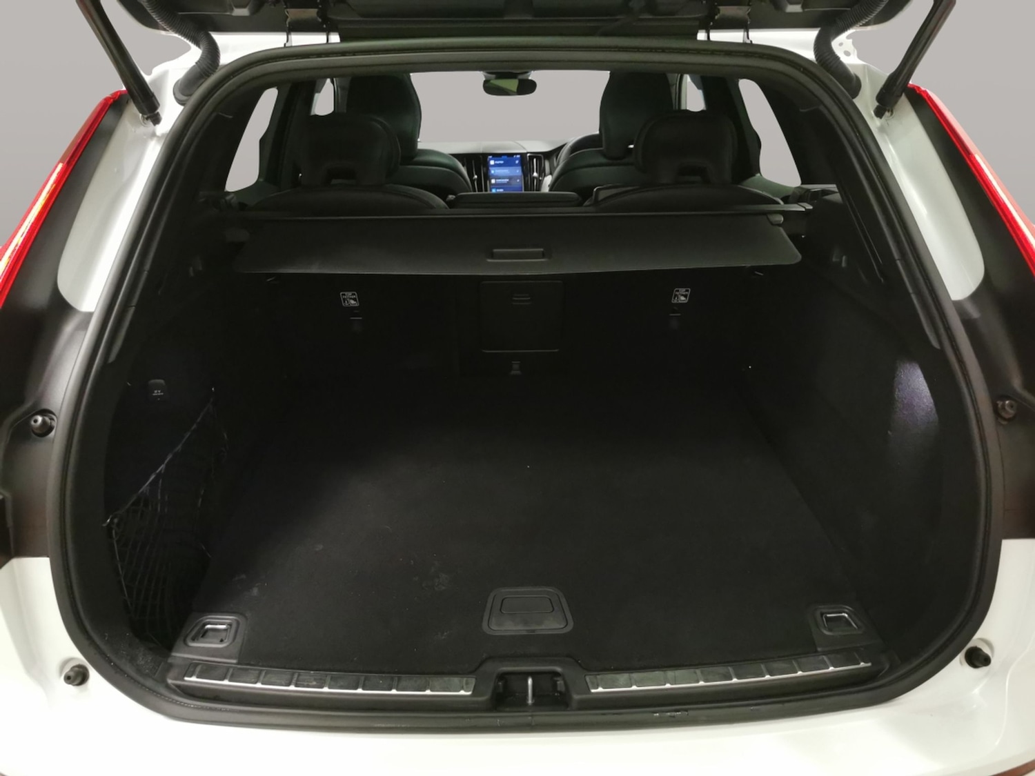 Used Volvo XC60 2022 for sale - 76459432: Photo 42