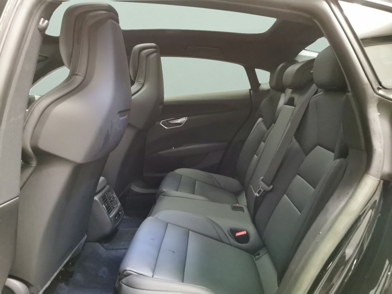 Used Audi e-tron GT for sale - 77256025: Photo 24