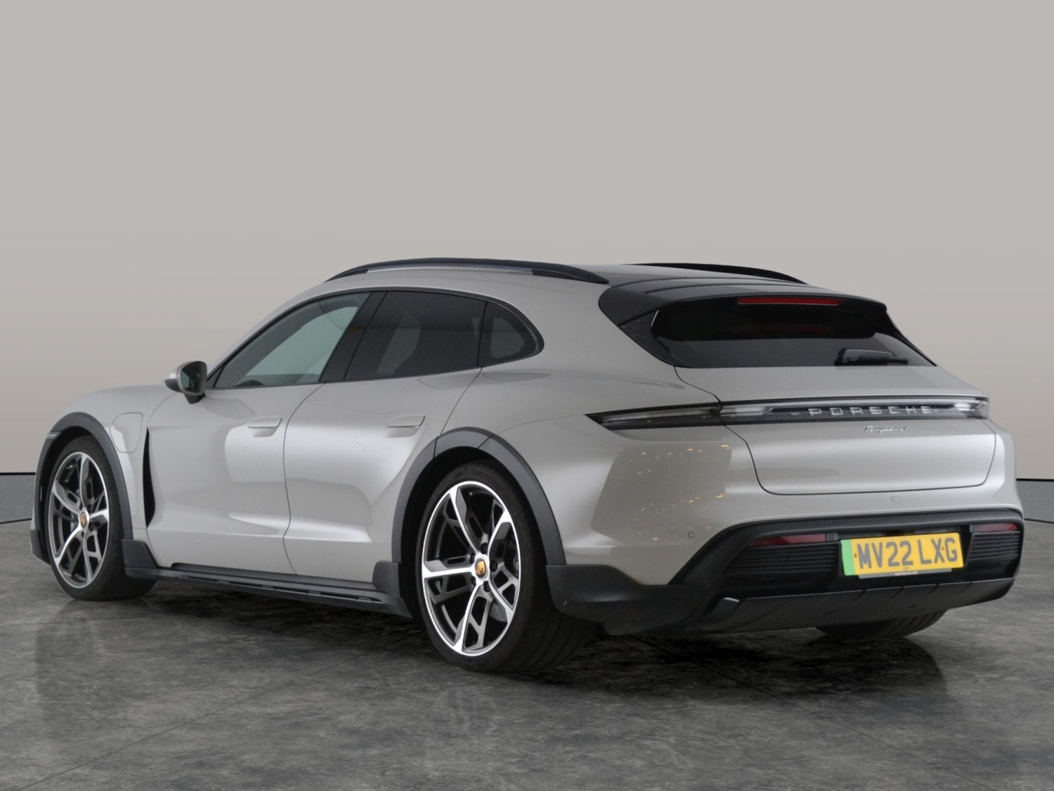 Used Porsche Taycan 2022 for sale - 77885676: Photo 11