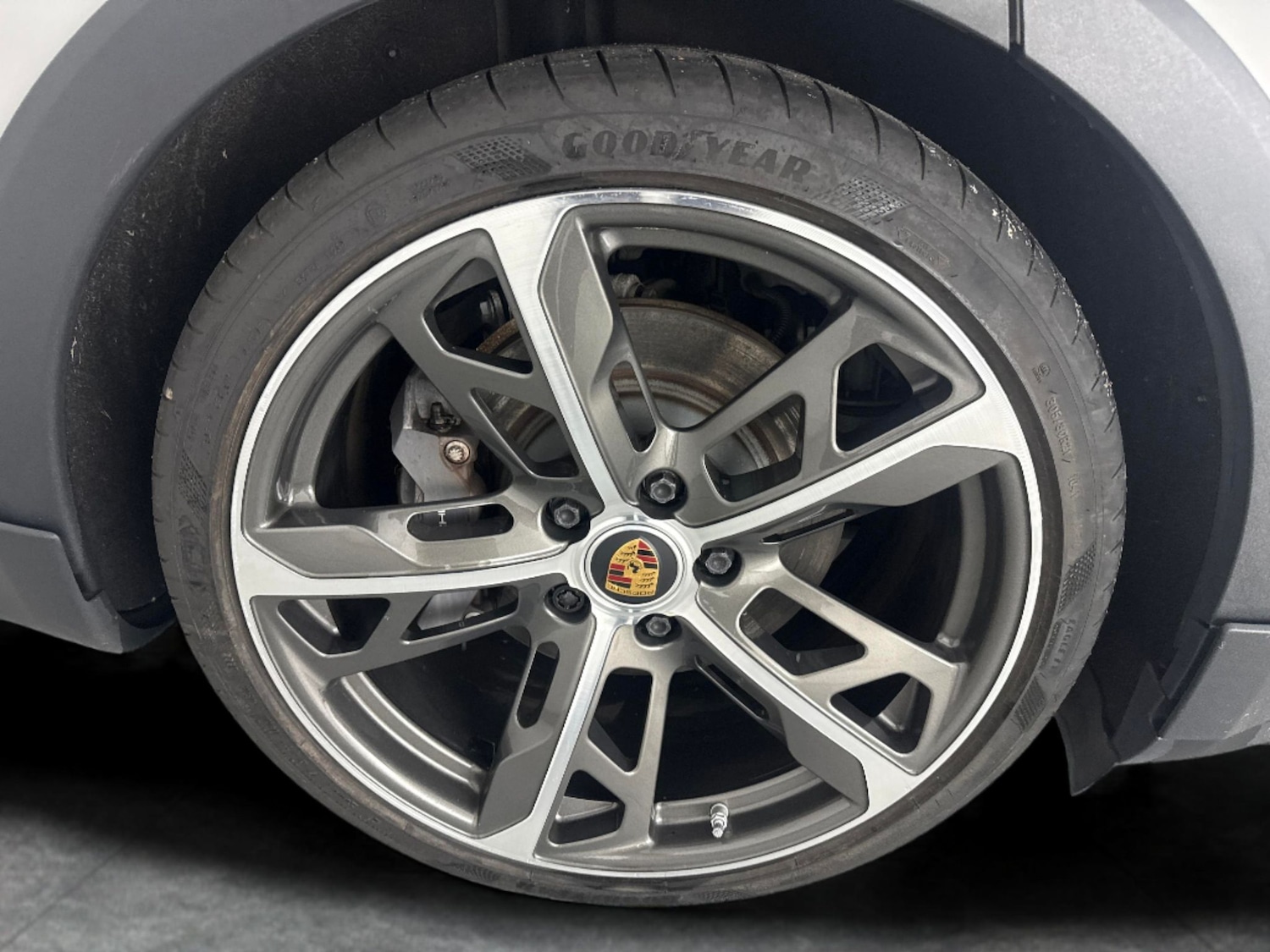 Used Porsche Taycan 2022 for sale - 77885676: Photo 33