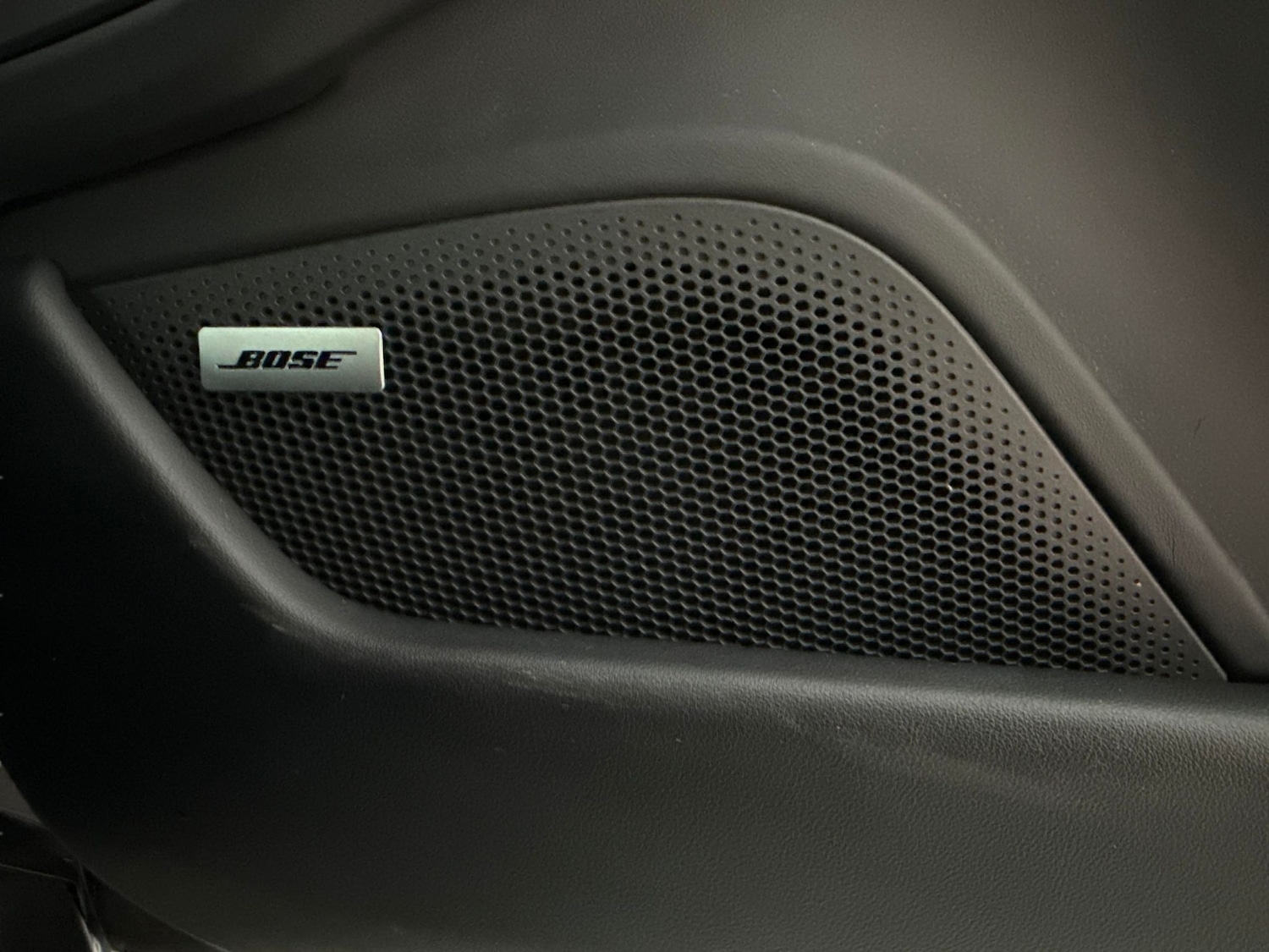 Used Porsche Taycan 2022 for sale - 77885676: Photo 6