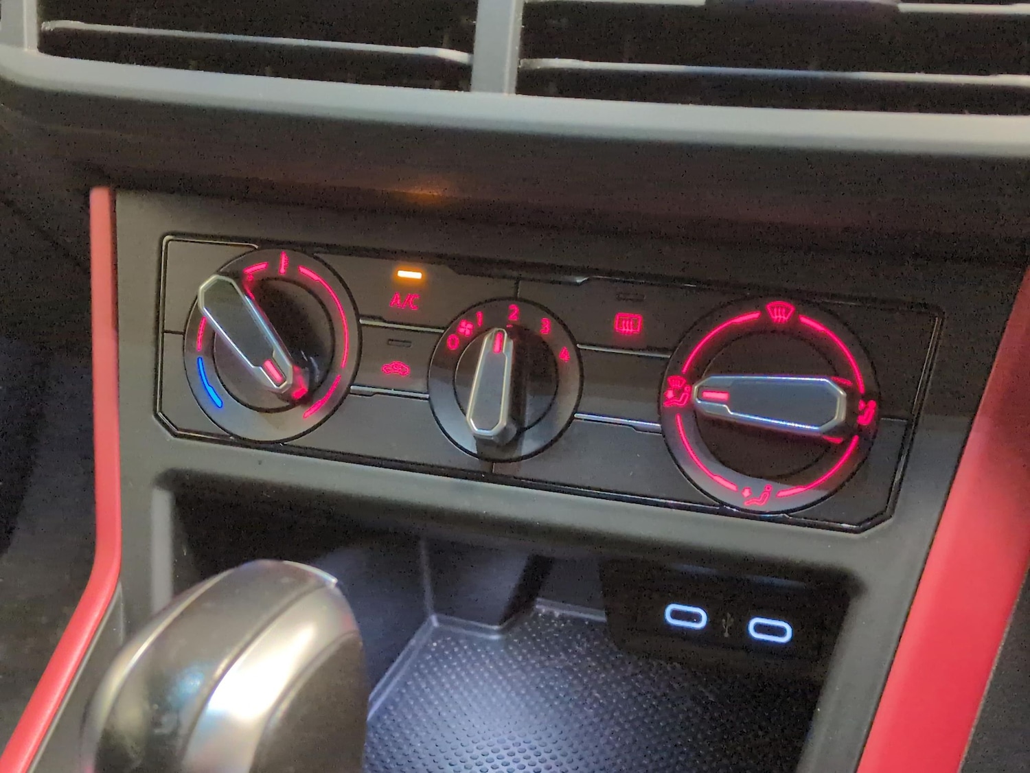 Used Volkswagen Polo 2021 for sale - 77740399: Photo 18