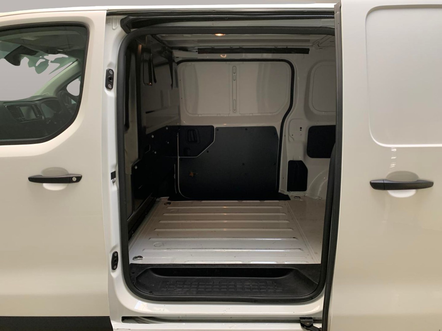 Used Vauxhall Vivaro 2022 for sale - 76240847: Photo 27