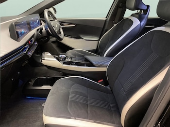 Used Kia EV6 undefined for sale - 78940023: Photo