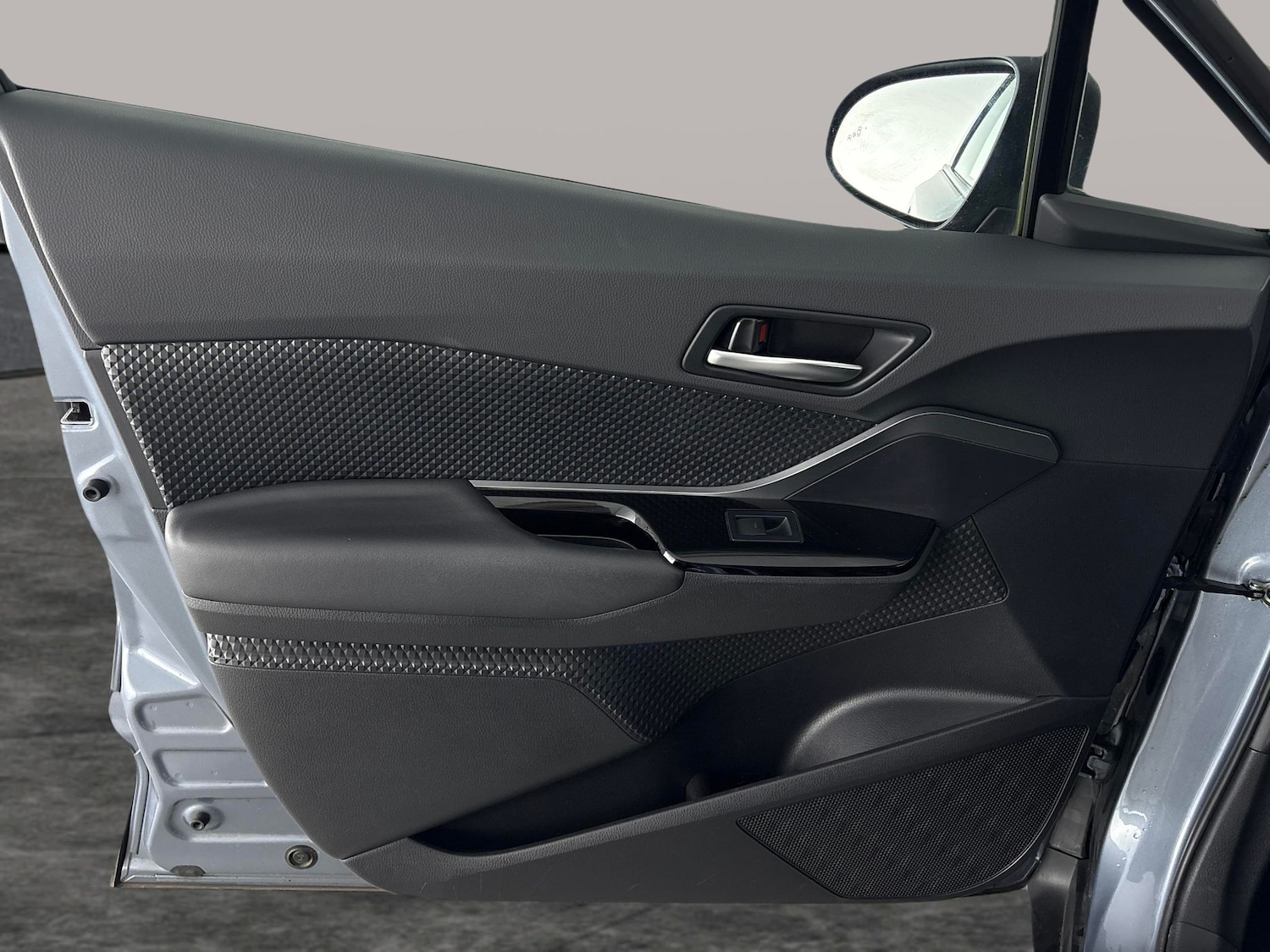 Used Toyota C-HR 2022 for sale - 78103932: Photo 27