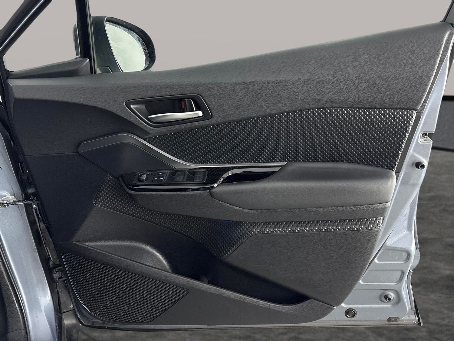 Used Toyota C-HR 2022 for sale - 78103932: Photo 28