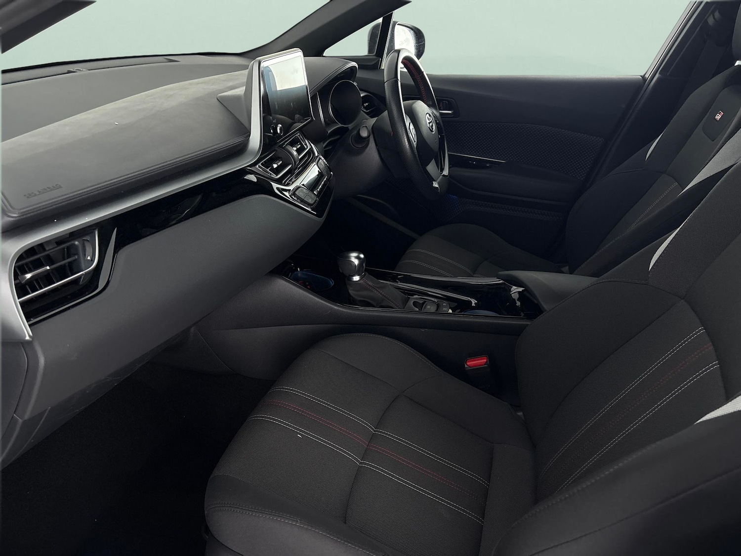 Used Toyota C-HR 2022 for sale - 78103932: Photo 4