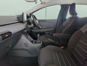 Used Dacia Sandero Stepway 2024 for sale - 77804202: Photo