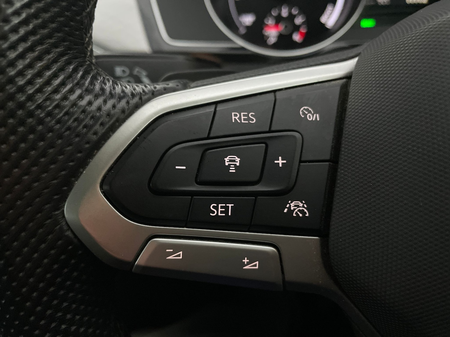 Used Volkswagen Passat 2021 for sale - 77663221: Photo 24