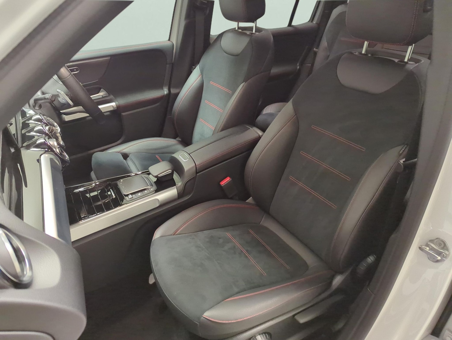 Used Mercedes-Benz GLB 2022 for sale - 77557097: Photo 15