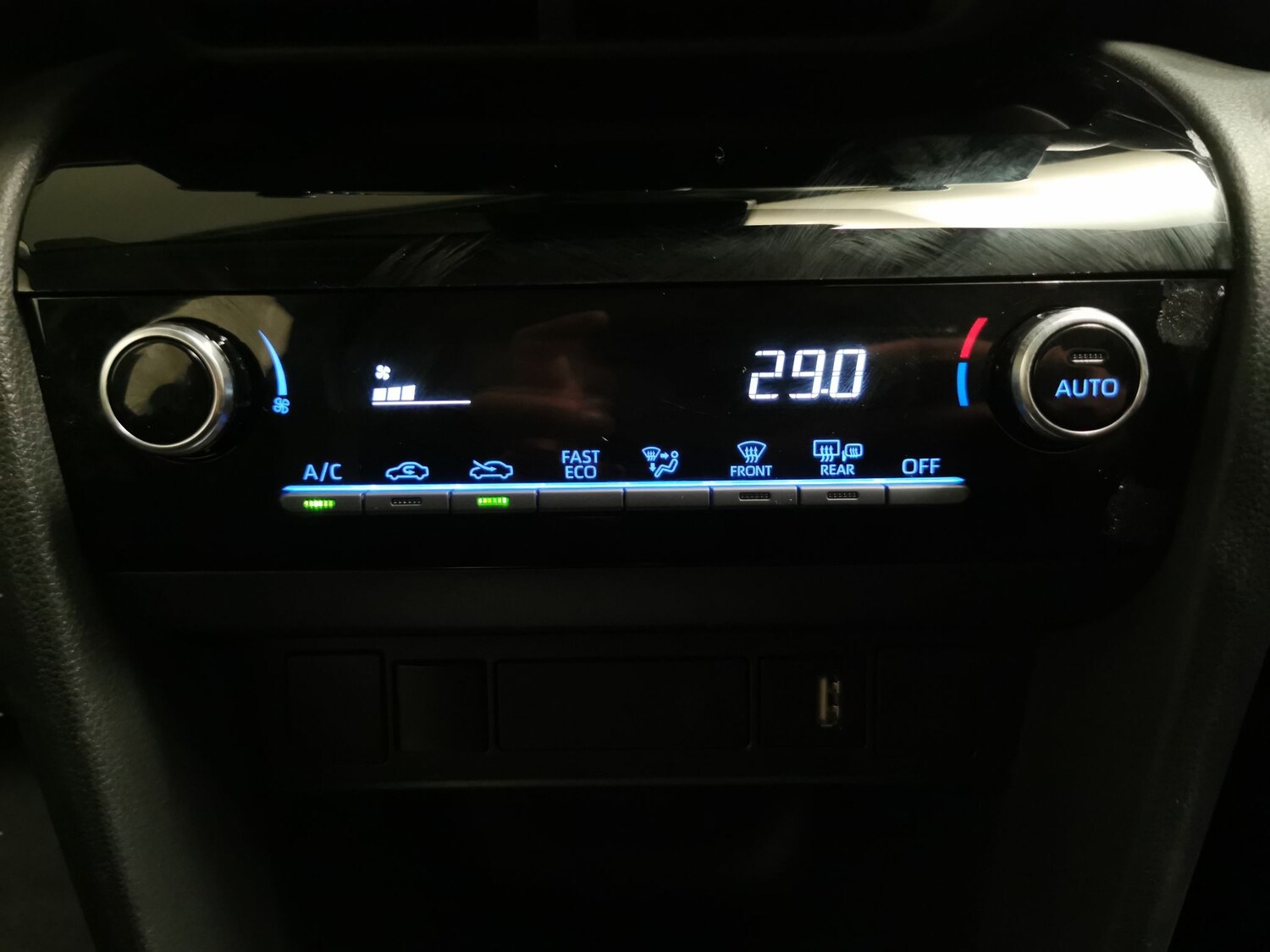 Used Toyota Yaris Cross 2023 for sale - 77458223: Photo 17