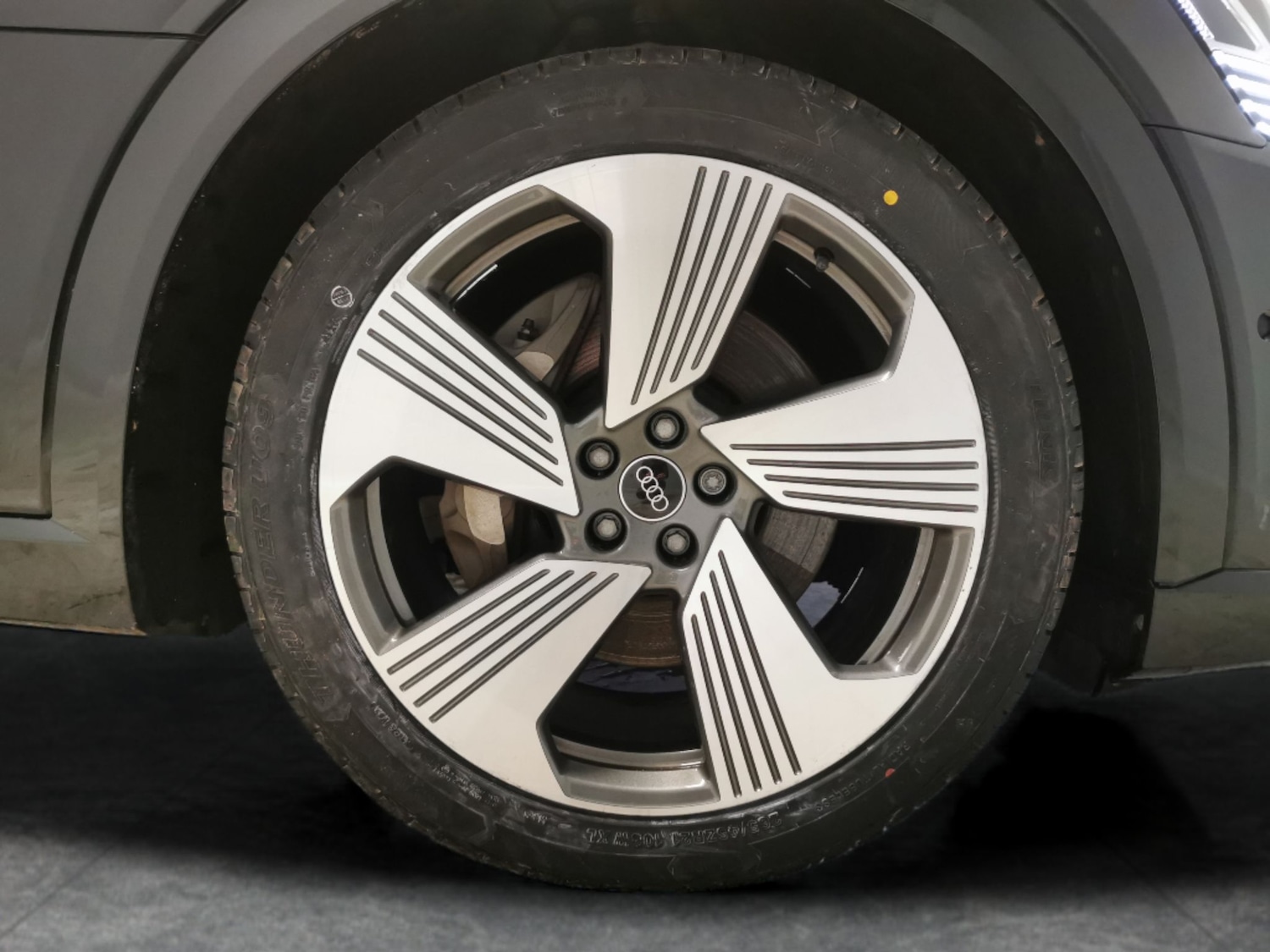 Used Audi e-tron 2023 for sale - 77629818: Photo 23