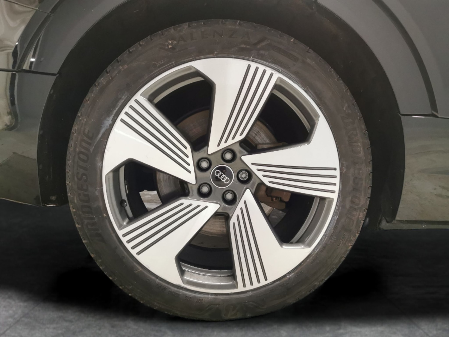 Used Audi e-tron 2023 for sale - 77629818: Photo 24