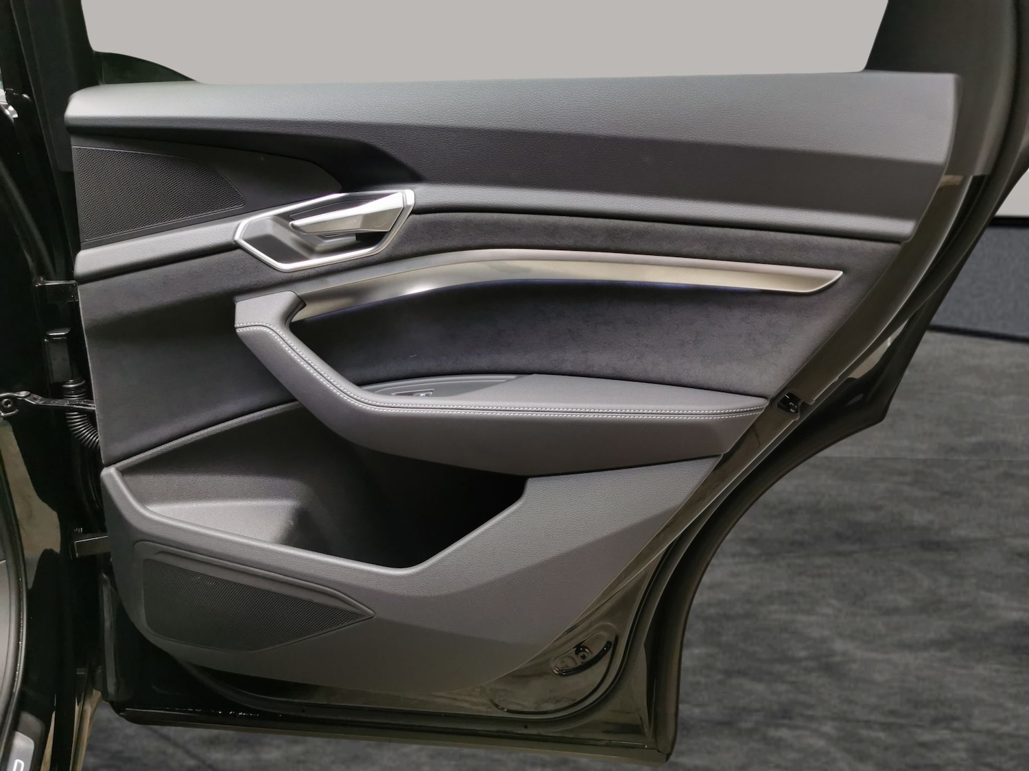 Used Audi e-tron 2023 for sale - 77629818: Photo 28