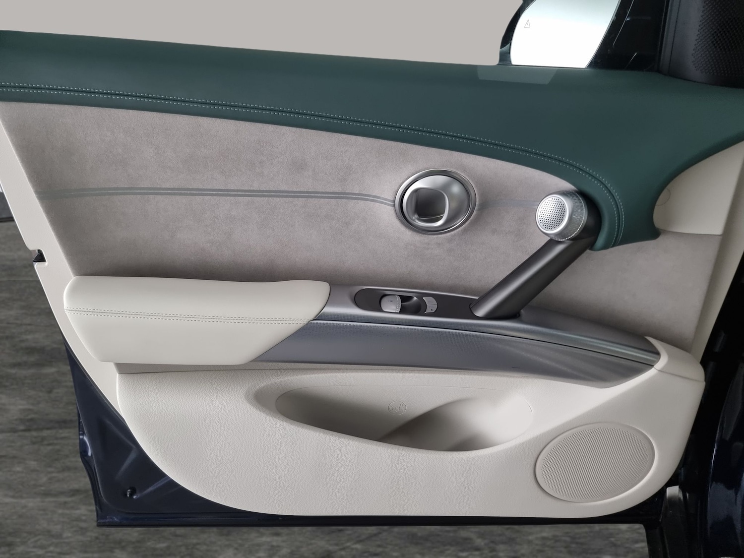 Used Genesis GV60 2023 for sale - 77274294: Photo 30