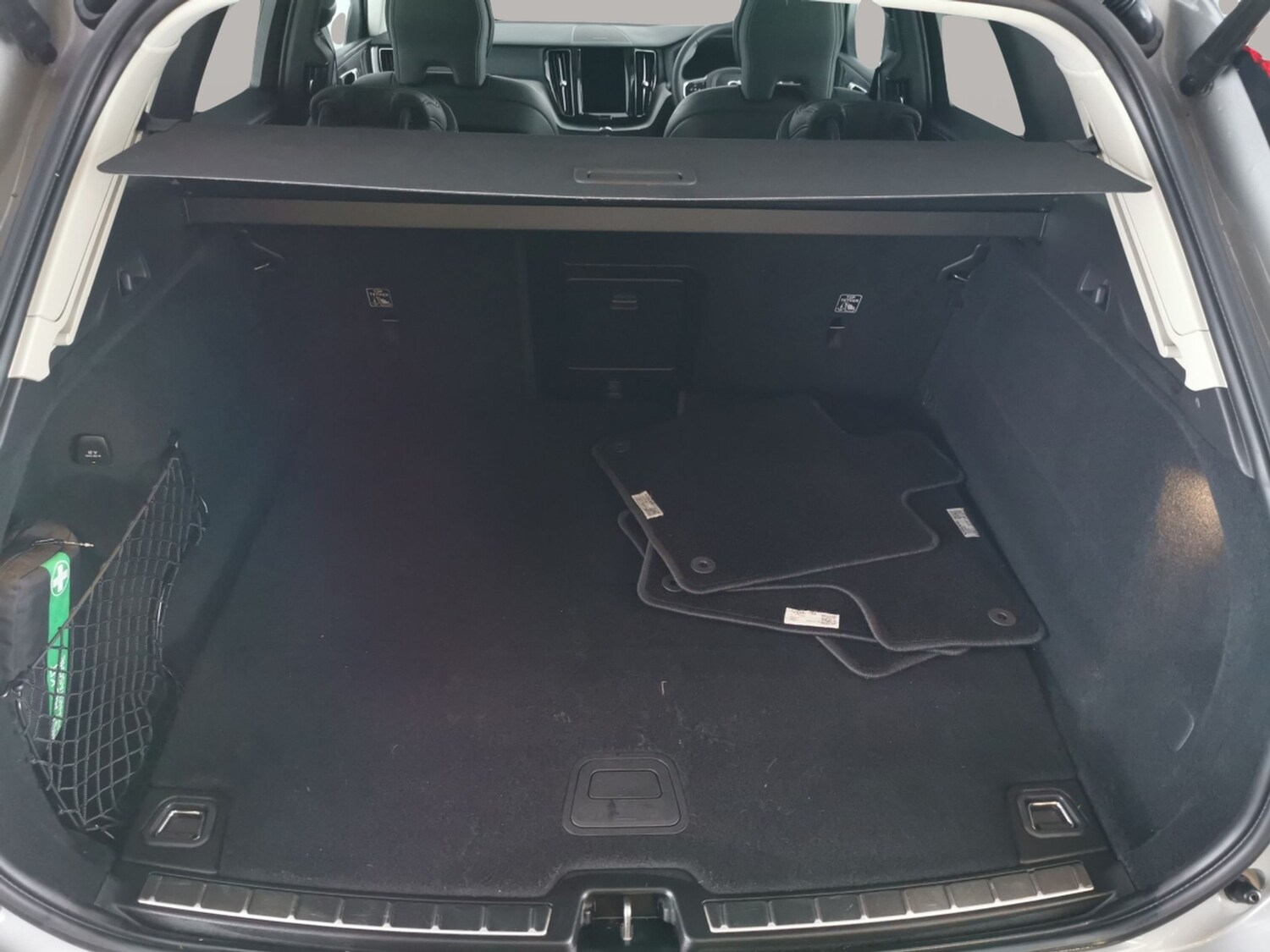 Used Volvo XC60 2023 for sale - 77942545: Photo 38