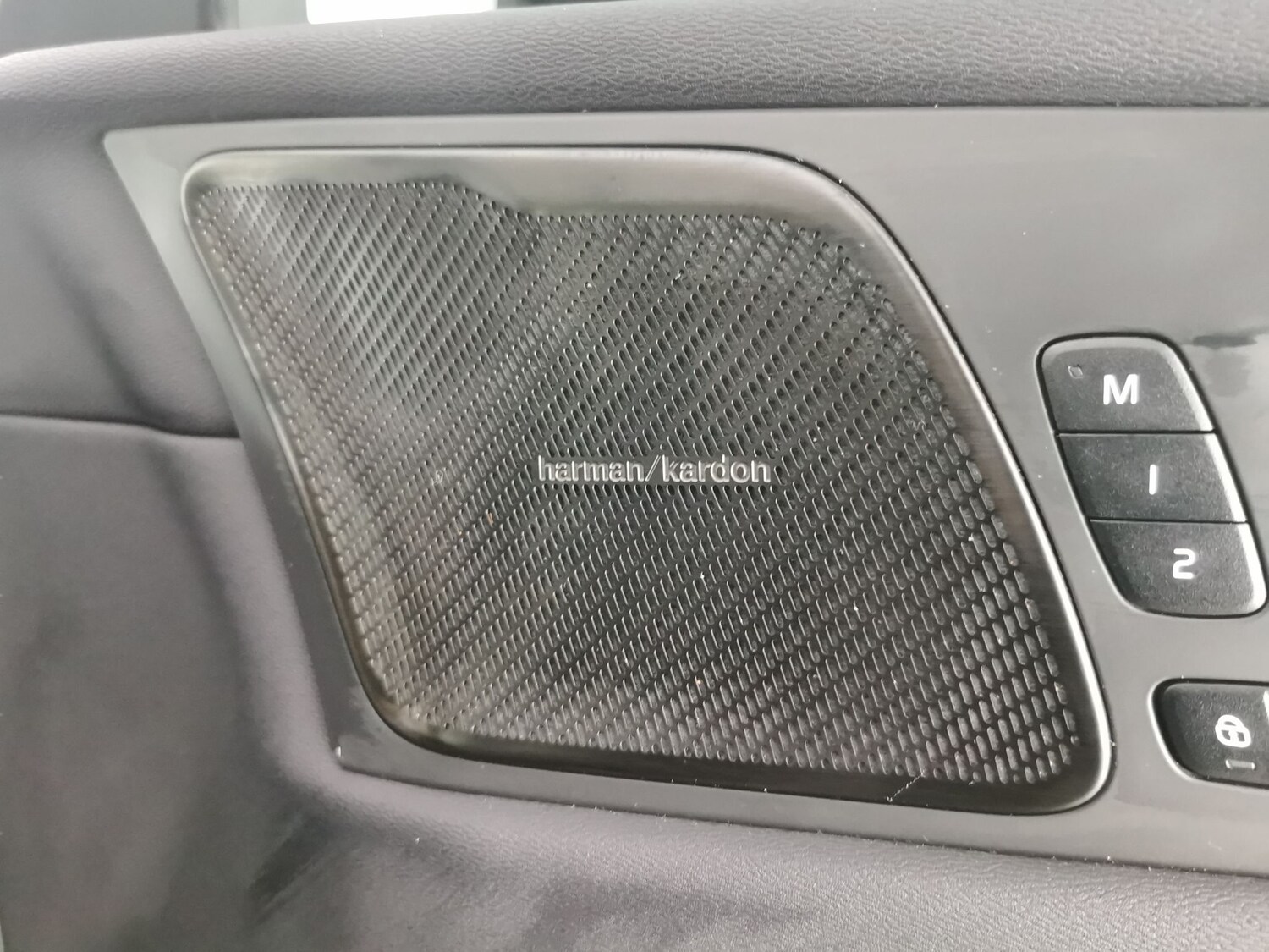 Used Volvo XC60 2023 for sale - 77942545: Photo 6