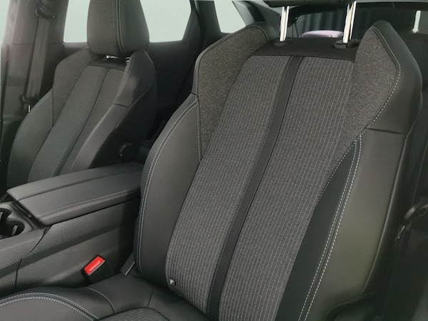 Used Peugeot 3008 2023 for sale - 76222315: Photo 31