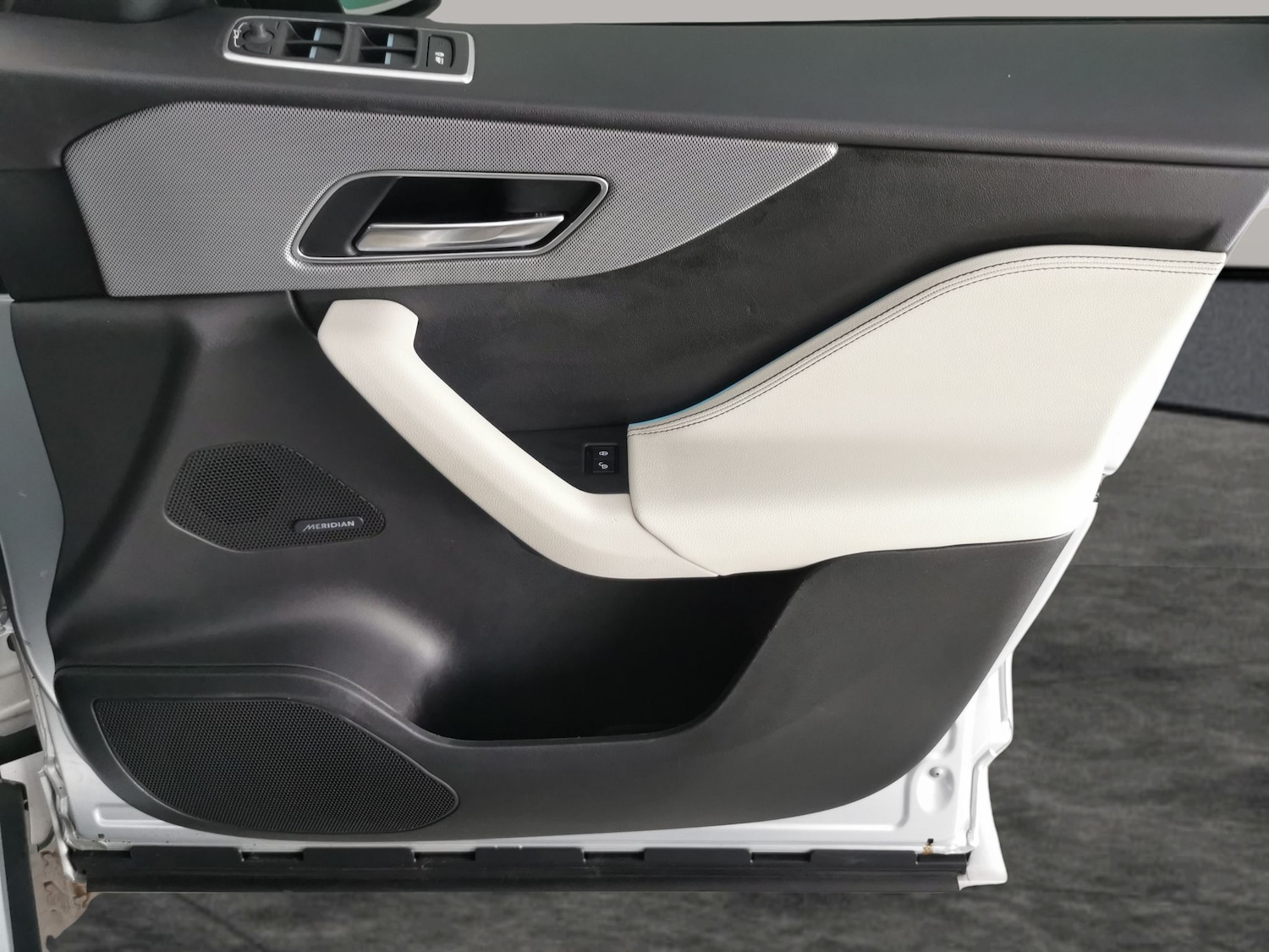 Used Jaguar F-Pace 2020 for sale - 76507939: Photo 36