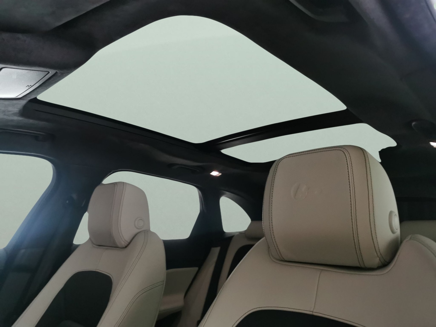 Used Jaguar F-Pace 2020 for sale - 76507939: Photo 5