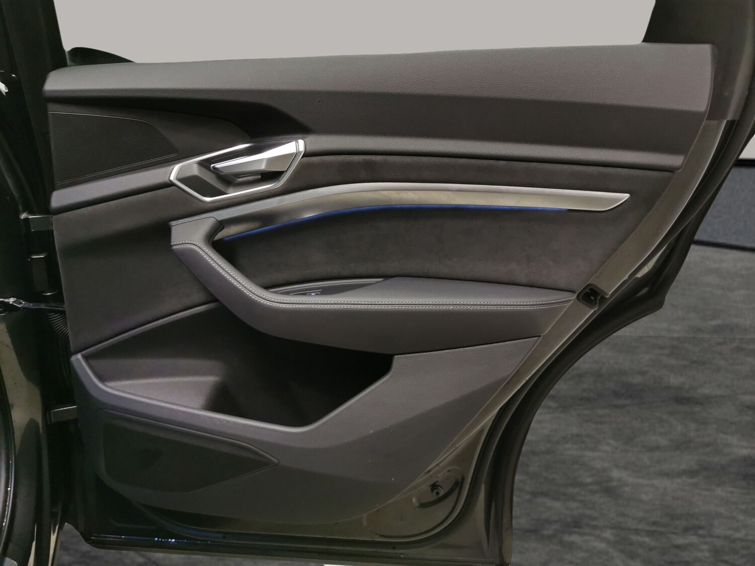 Used Audi e-tron 2021 for sale - 77846160: Photo 35