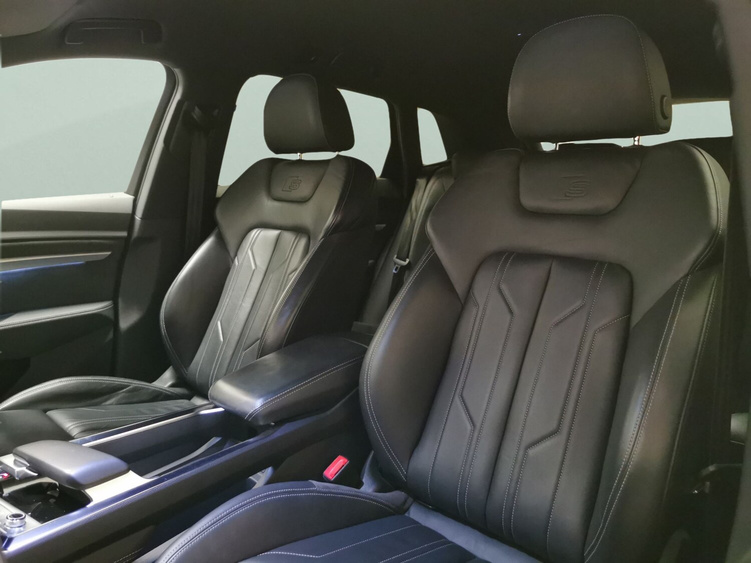 Used Audi e-tron 2021 for sale - 77846160: Photo 7