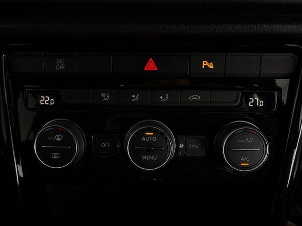 Used Volkswagen T-Roc 2021 for sale - 76155865: Photo 25