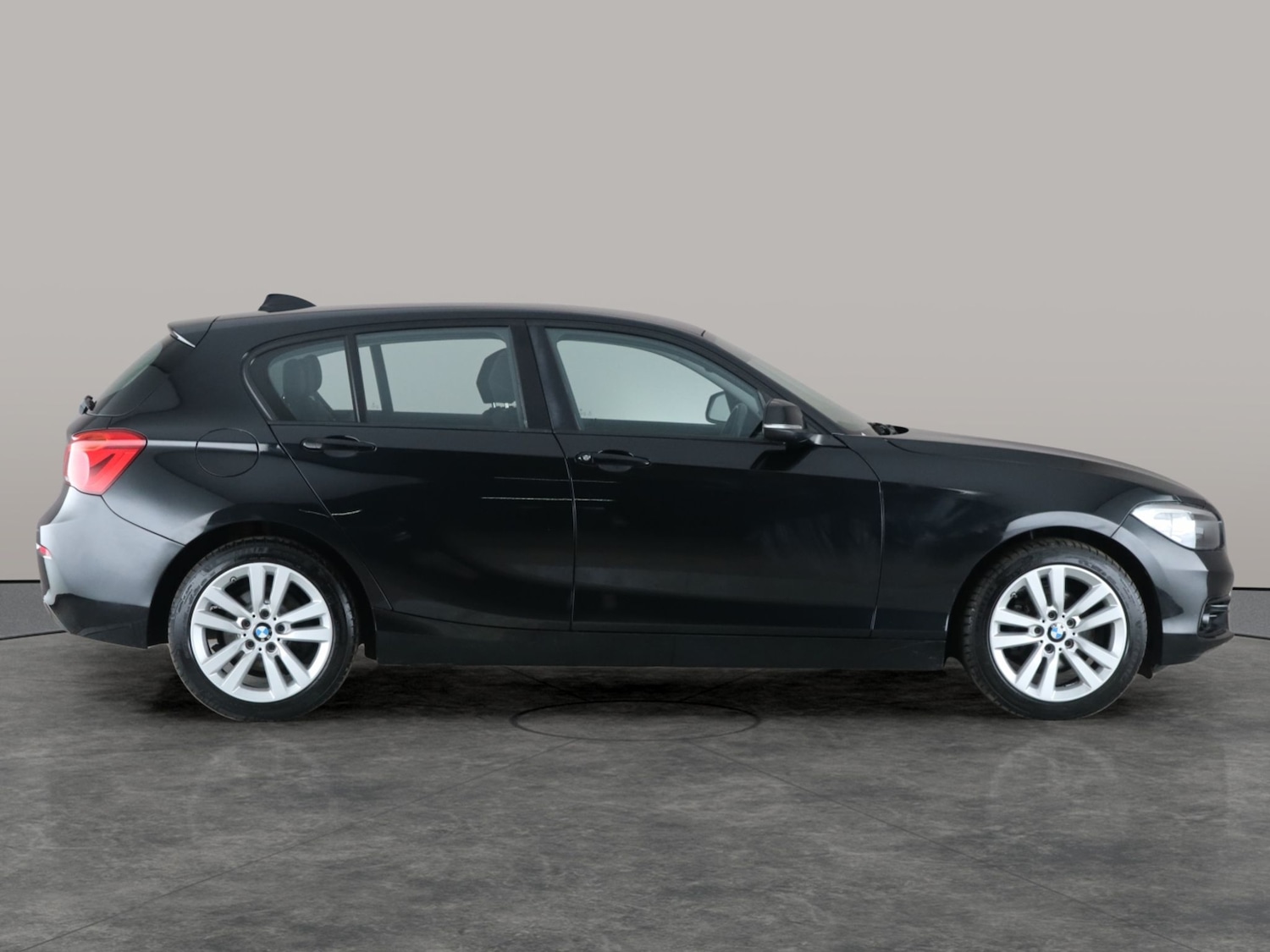 Used BMW 1 Series 2018 for sale - 76777853: Photo 9