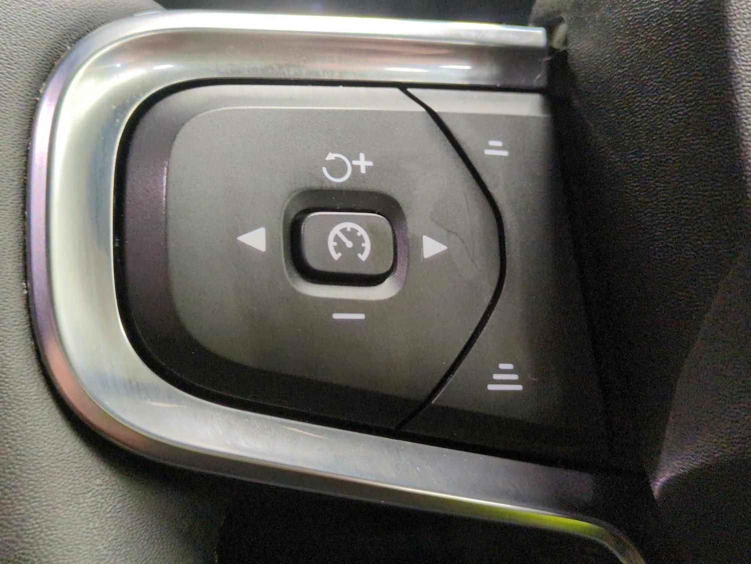 Used Volvo XC40 2022 for sale - 77100082: Photo 16