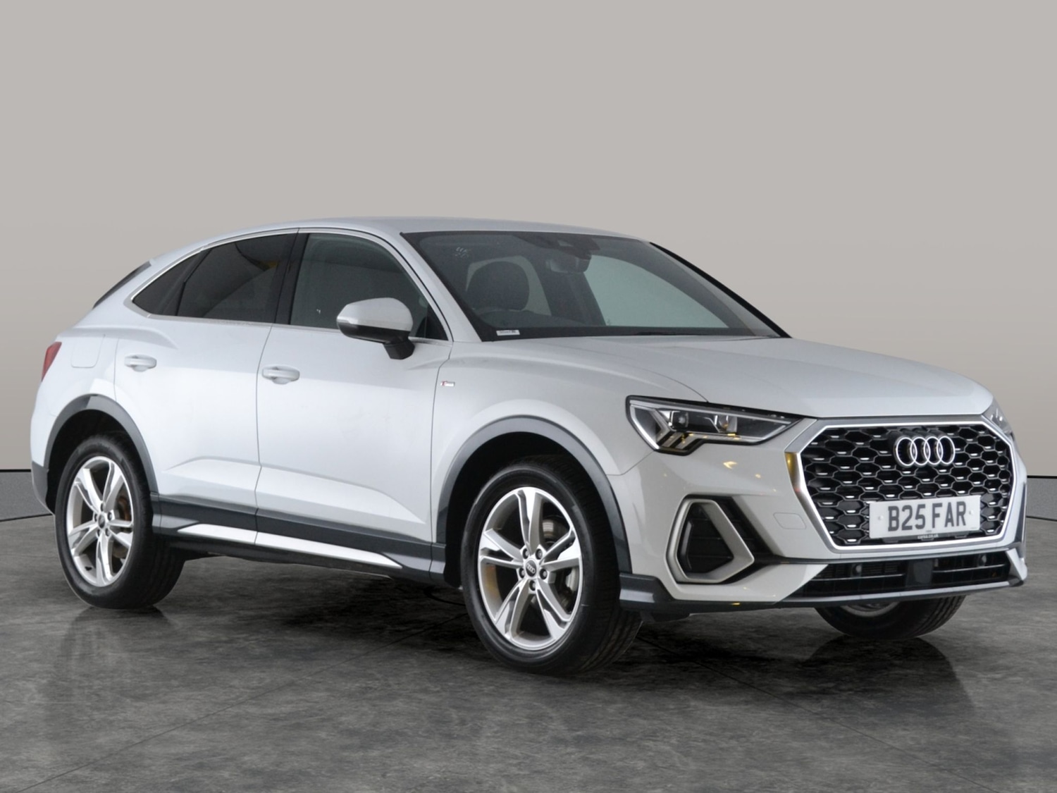 Used Audi Q3 2024 for sale - 77300814: Photo 13