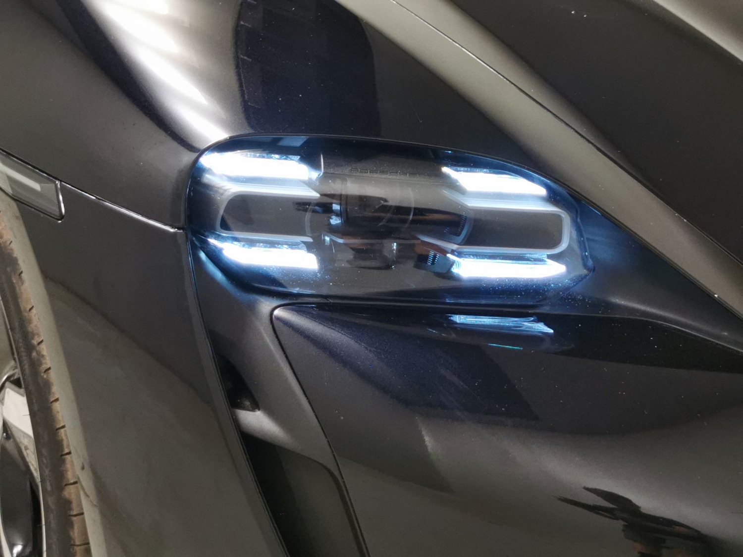 Used Porsche Taycan 2021 for sale - 76105278: Photo 34