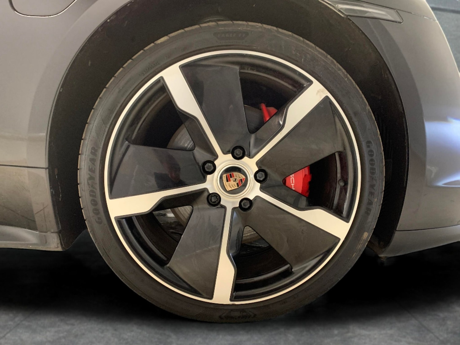 Used Porsche Taycan 2021 for sale - 76105278: Photo 43