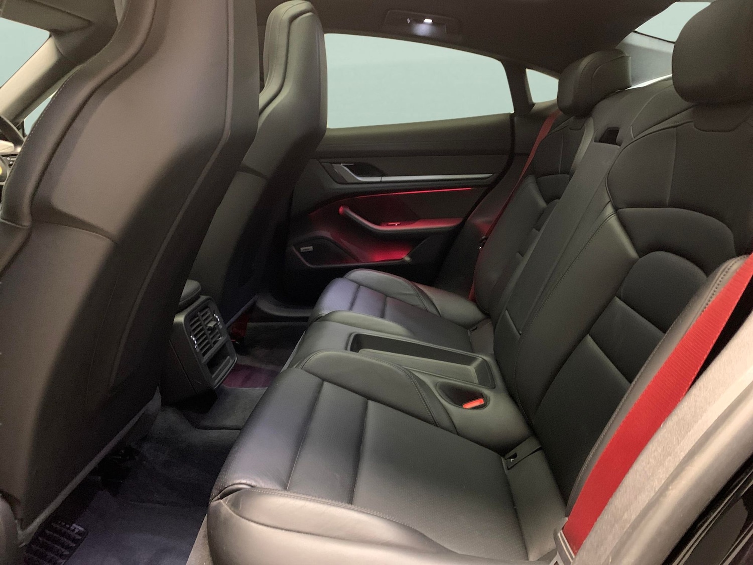 Used Porsche Taycan 2021 for sale - 76105278: Photo 45