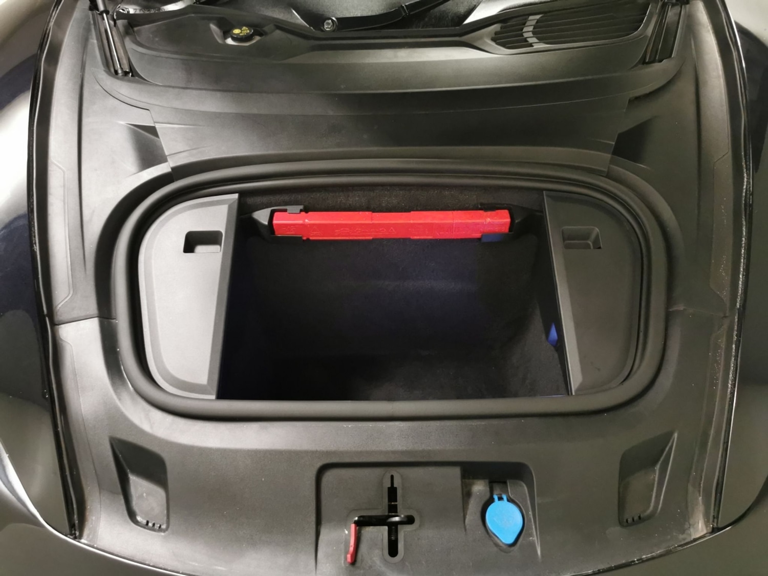 Used Porsche Taycan 2021 for sale - 76105278: Photo 53